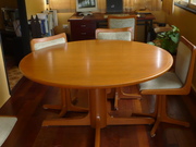 Solid Tasmanian Oak Table and 6 Chairs 